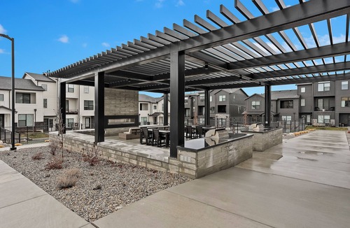 Mountain Green House | Snow Basin Ski Condo SPECIAL! 249/night! Brand NEW! Luxury 3-bedroom, sleeps 8.