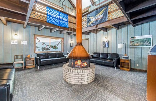 Wakefield Cabin | Snow Chasers Lodge