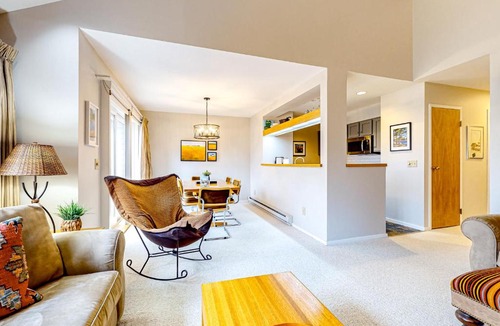 Warren Apartment | Snow Creek 43