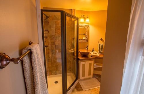 Keene Valley Bed & Breakfast | Snow Goose Bed and Breakfast