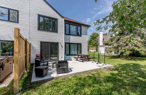 Collingwood House | Snow Pine - 10 minute drive to Blue