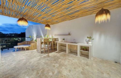Kutuh Villa | Snow White Villa 3 3-Bedroom Haven near the Beach