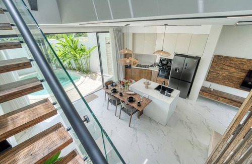 Kutuh Villa | Snow White Villa 1 3-Bedroom Haven near the Beach