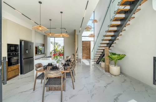 Kutuh Villa | Snow White Villa 1 3-Bedroom Haven near the Beach