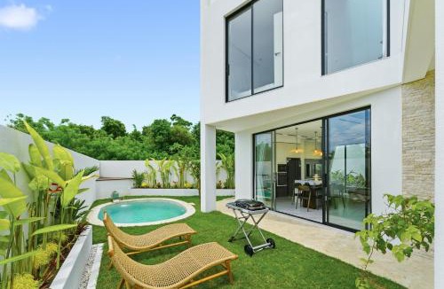 Kutuh Villa | Snow White Villas 3BR Haven Near Pandawa Beach