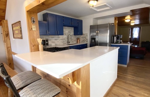 Lake Placid Ski Chalet | Snoway Chalet EV Charger Walk to Main St