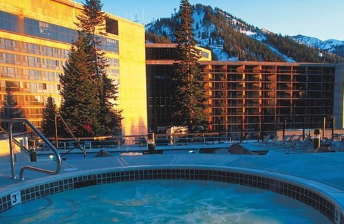 Salt Lake Mountain Resorts Resort | Snowbird Cliff Club Condo Sleeps 10, Hot Tub