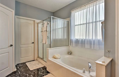 East Arlington House | Snowbird Vacation Mansion minutes from the beach!