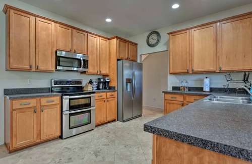 East Arlington House | Snowbird Vacation Mansion minutes from the beach!