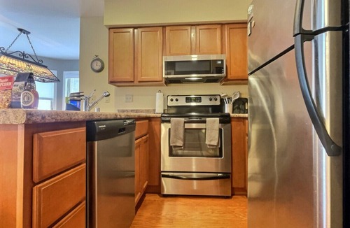 Killington Apartment | SnowDen- Pool, Gym, Hiking, Fireplace!