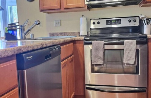 Killington Apartment | SnowDen- Pool, Gym, Hiking, Fireplace!