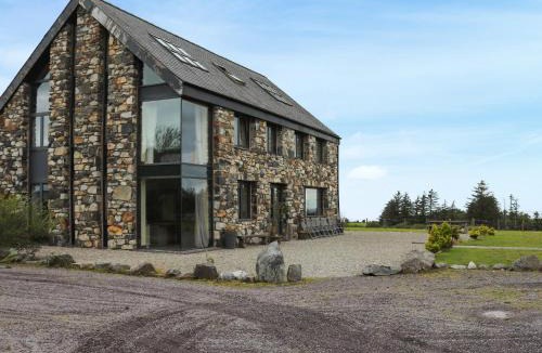 Llanllyfni House | Snowdon Summit View