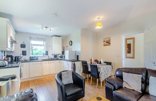 Great Hatfield Cottage | Snowdrop Cottage - W43121