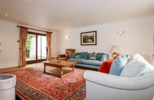 St Wenn House | Snowdrop