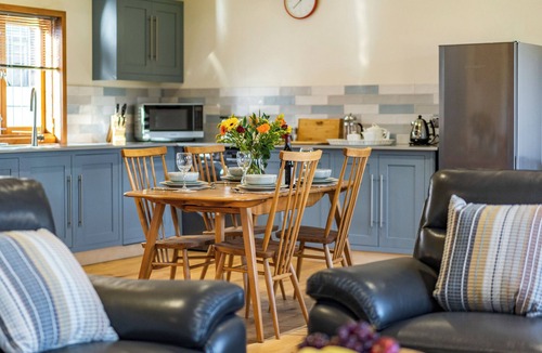Challock Cottage | Snowdrop Lodge -UK32959