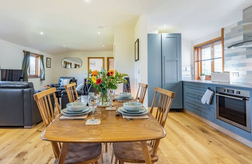 Challock Cottage | Snowdrop Lodge -UK32959