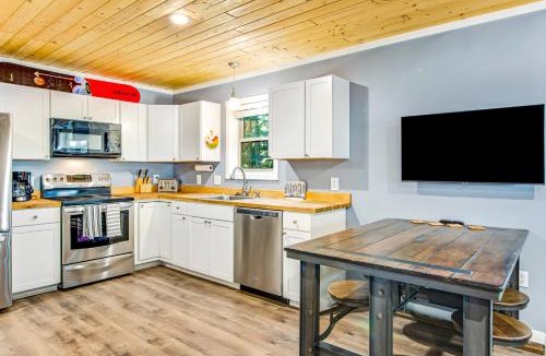 Snoqualmie Pass House | Snowdrop Summit Cabin