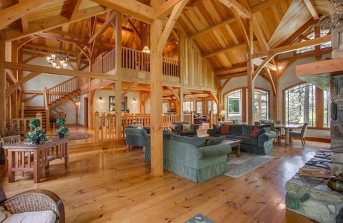 Leavenworth Ski Chalet | Snowgrass Lodge - River, Mountain Views & Hot tub