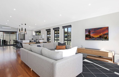 Bright House | Snowgum Bright Retreat - 1