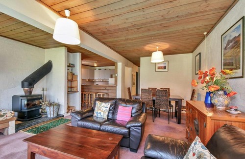 Dinner Plain Apartment | Snowgums 06