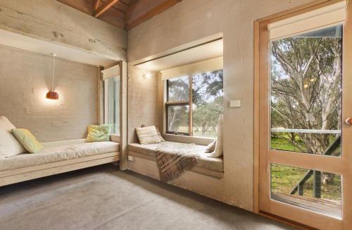 Dinner Plain House | Snowgums 18