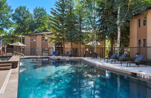 Snowmass Village Condo | Snowmass Mtn Views! Updated Decor, Balcony, Pool, Hot Tub, Gas FP, W/D & Shuttle Access