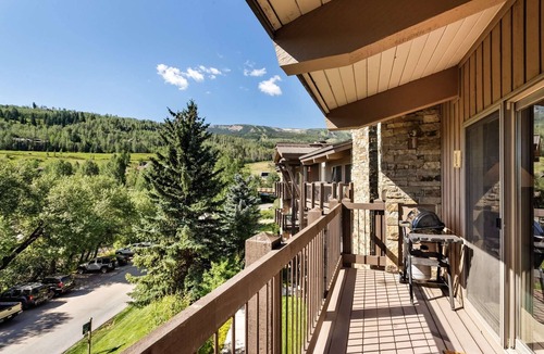 Snowmass Village Condo | Snowmass Mtn Views! Updated Decor, Balcony, Pool, Hot Tub, Gas FP, W/D & Shuttle Access