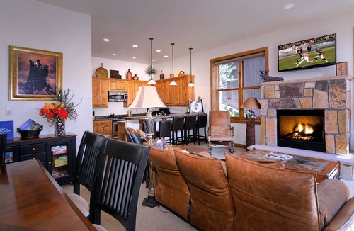 Mount Crested Butte House | Snowmass Villa, Walk to slopes, Hot tub!