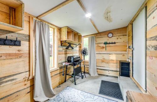 Brantingham House | Snowmobile and ATV Trails On-Site Adirondacks Abode