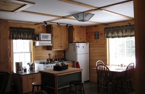 Pittsburg Cabin | Snowmobile & ATV Trail Access