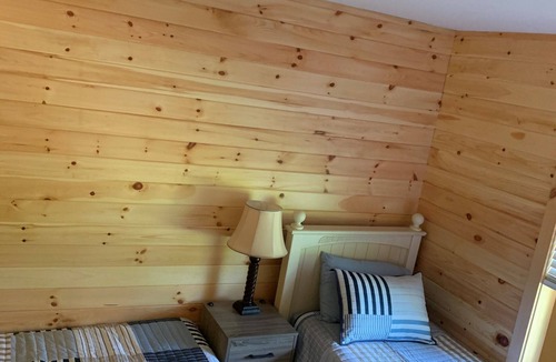 Woodland Cabin | Snowmobilers Getaway - ATVers Paradise
