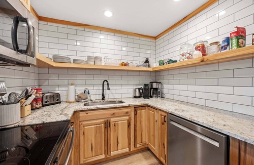 Great Valley Condo | SnowPine Condo, Sleeps 8, A/C, Fireplace