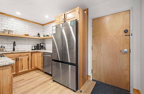 Great Valley Condo | SnowPine Condo, Sleeps 8, A/C, Fireplace