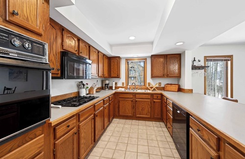 Great Valley Condo | SnowPine Village Townhouse, Sleeps 10, A/C