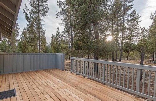 Deer Park House | Snowshoe Inn