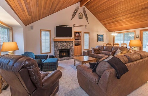 Deer Park House | Snowshoe Inn