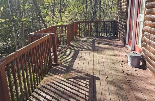 Edray Cabin | Snowshoe Log Cabin - Falling Water