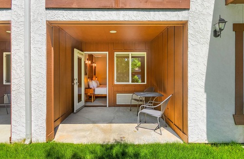 Downtown Leavenworth Apartment | Snowstorm Studio on Icicle Village