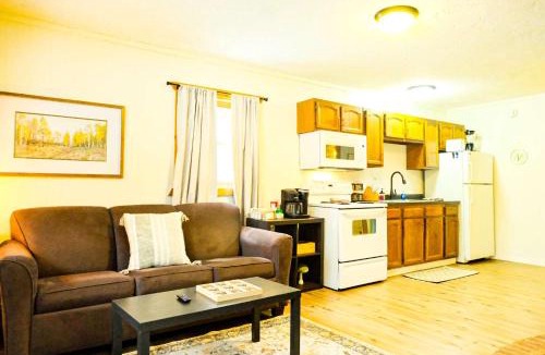 Bessemer House | Snowy Escapes at Powderhorn Mountain