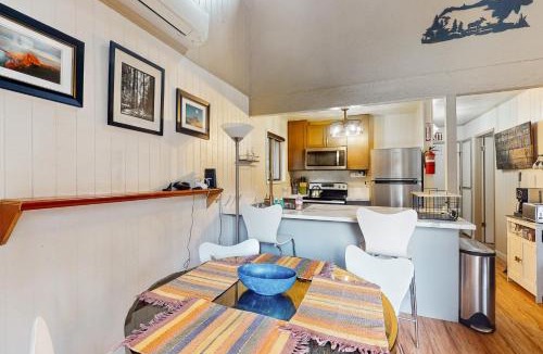 Fish Camp House | Snowy Pines