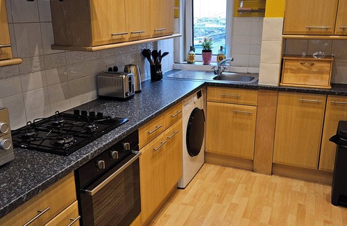 Helensburgh Apartment | Snug - Macushla Apartment