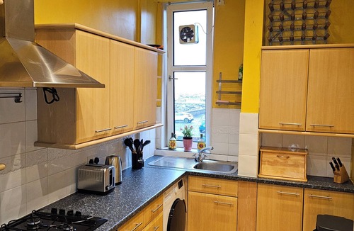 Helensburgh Apartment | Snug - Macushla Apartment