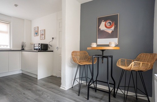 Cumbernauld House | Snug Modern Home in Cumbernauld