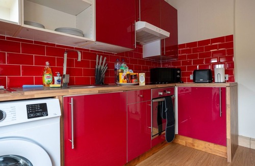 Rosyth House | Snug Modern Home in Dunfermline