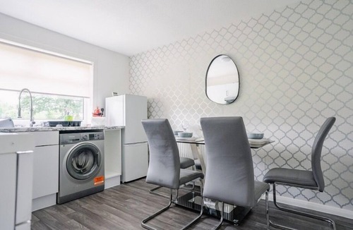 West Calder House | Snug Modern Home in West Calder