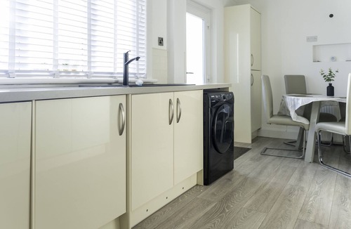 Airdrie House | Snug Modern Home in Airdrie