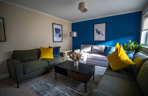 Livingston House | Snug Modern Home in Livingston