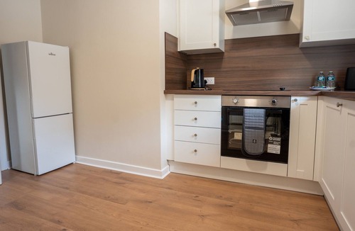 Hamilton House | Snug Modern Home in Hamilton