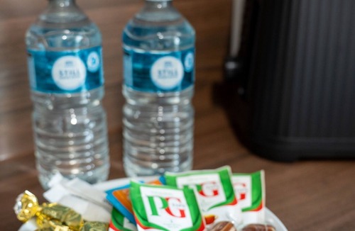 Hamilton House | Snug Modern Home in Hamilton