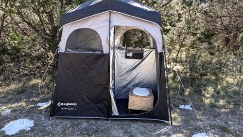 Vanderpool House | Snug Safari Tent for Glamping Getaways to Texas Hill Country